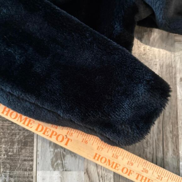 Marcelle Renee Y2K Micro Cropped Black Faux Fur Bolero Style Coat Jacket Medium - Picture 8 of 8